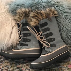 SOREL like new condition cold weather boot